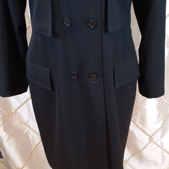 Versace Update Gorgeous Women's Black Coat - Picture 3 of 8